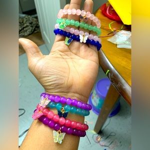 Agate beaded bracelets with butterfly charms